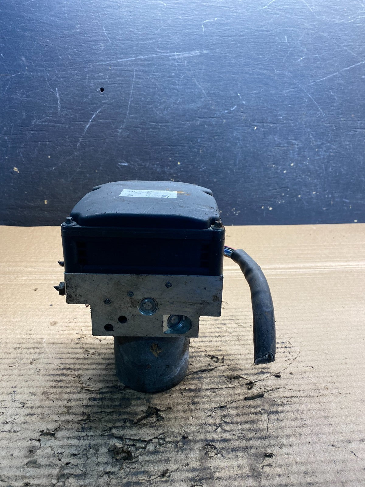2006 to 2009 Mercedes E350 ABS Anti Lock Brake Pump A2114311912 aa3329 DG4