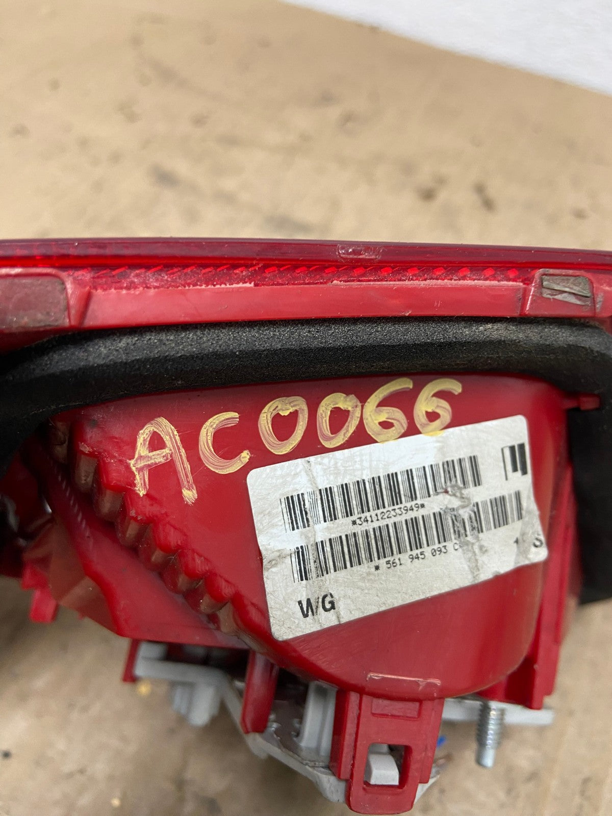 2012 to 2015 Volkswagen Passat Left Driver Lh Inner Tail light Oem AC0066 LK6