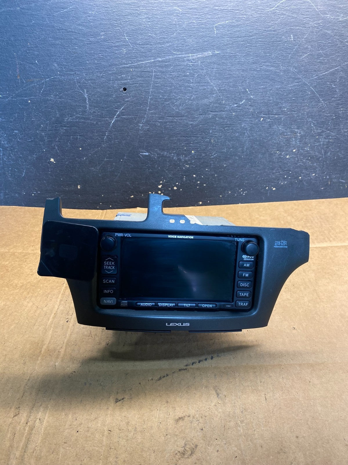 2002 to 2003  Lexus ES330 Es300 Radio Screen Receiver CD Air Vent OEM  AB3705 DG0