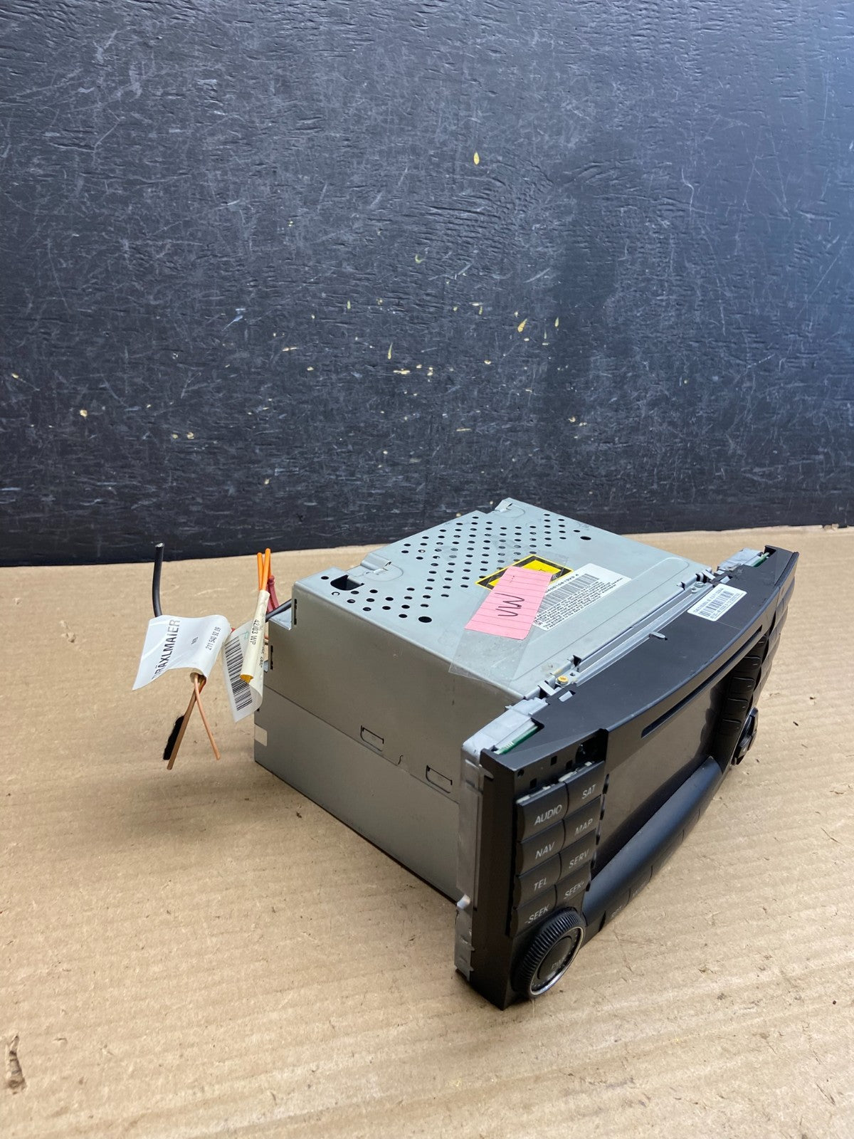 2003-2006 Mercedes Benz W211 E350 E500 Radio Screen Navigation Display AH3616 DG2
