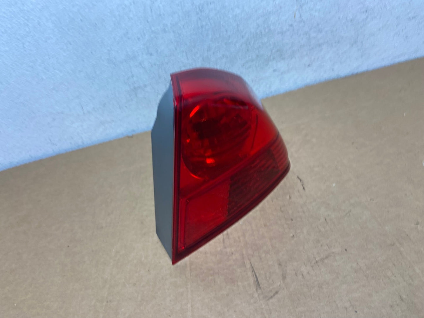 2003 2004 2005 Honda Civic Sedan Right Passenger Side Tail Light AD5364 LK2