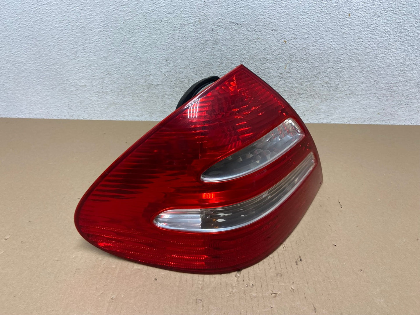 2003-2006 Mercedes E Class Sedan Left Driver LH Side Tail Light AE7211 LK2