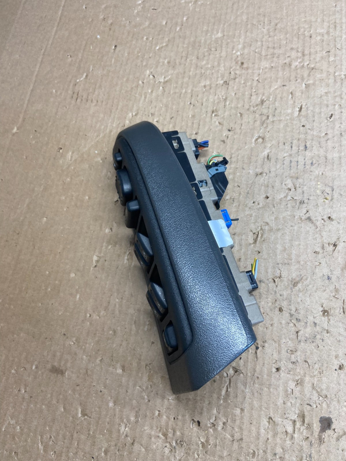 2003-2006 Chevrolet Silverado Driver Side Master Window Switch AE4111 DG1