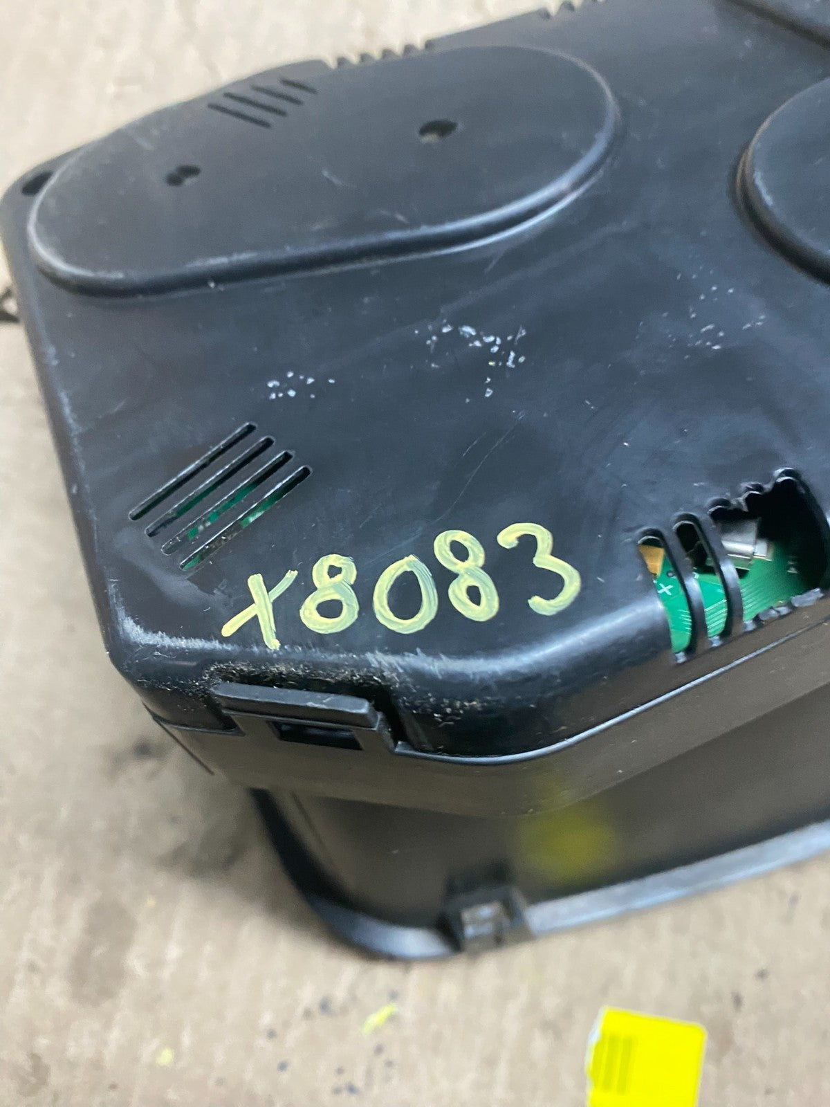 2007 Ford  Expedition Speedometer Cluster Gauge X8083 DG8