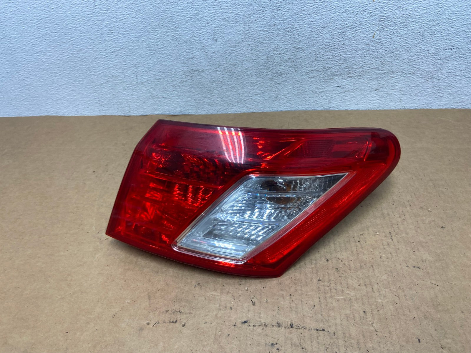 2007 - 2009 Lexus ES350 Right Passenger RH Side Tail Light AD4745 LK0