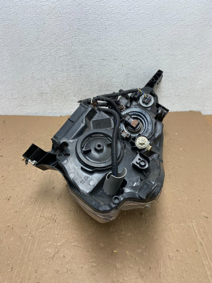 2016 - 2018 Nissan Sentra Front Right Passenger RH Halogen Headlight AD8255 DW6