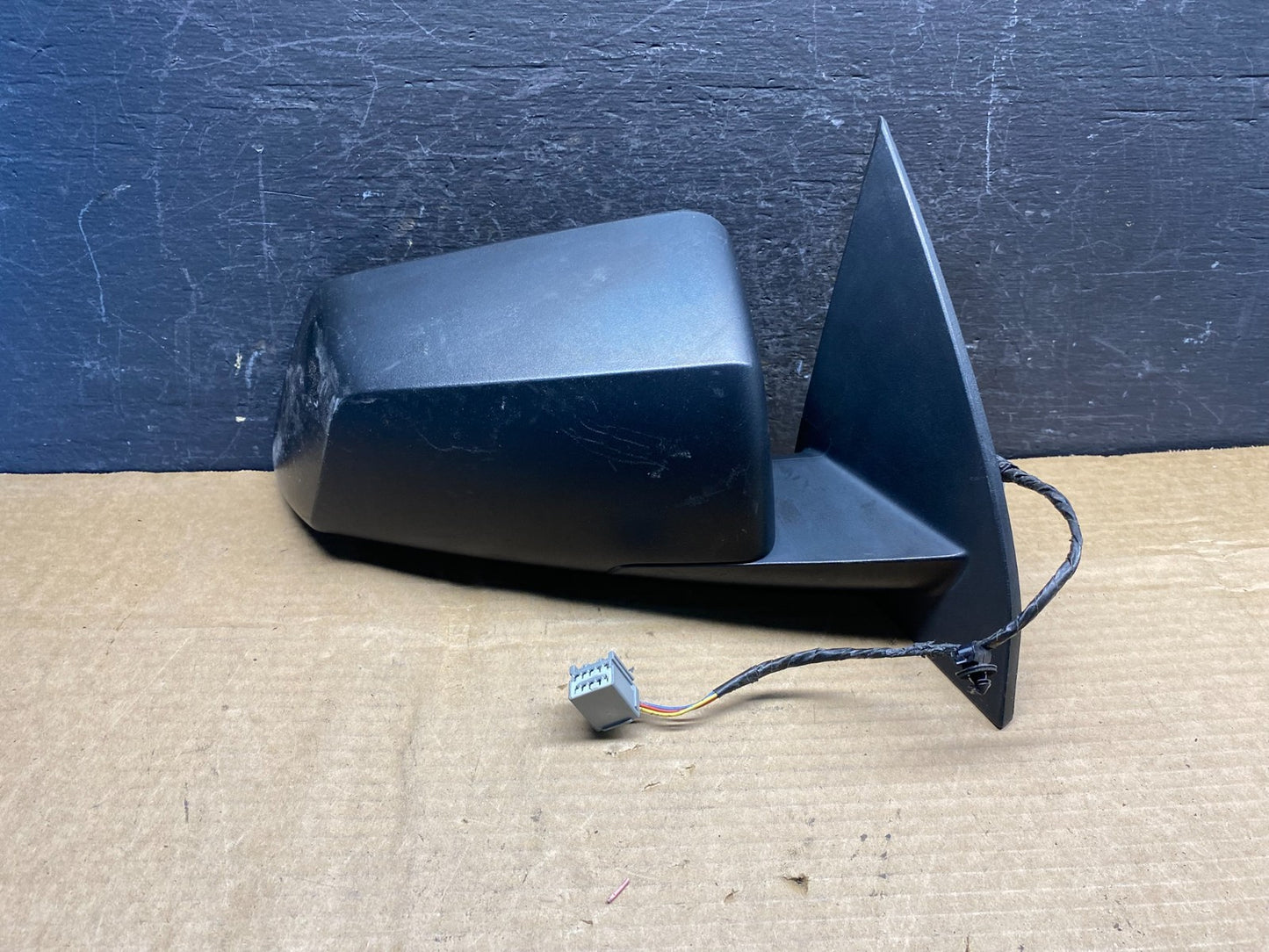 2009 to 2017 GMC Acadia Right Passenger Door Mirror AD9733 DW0
