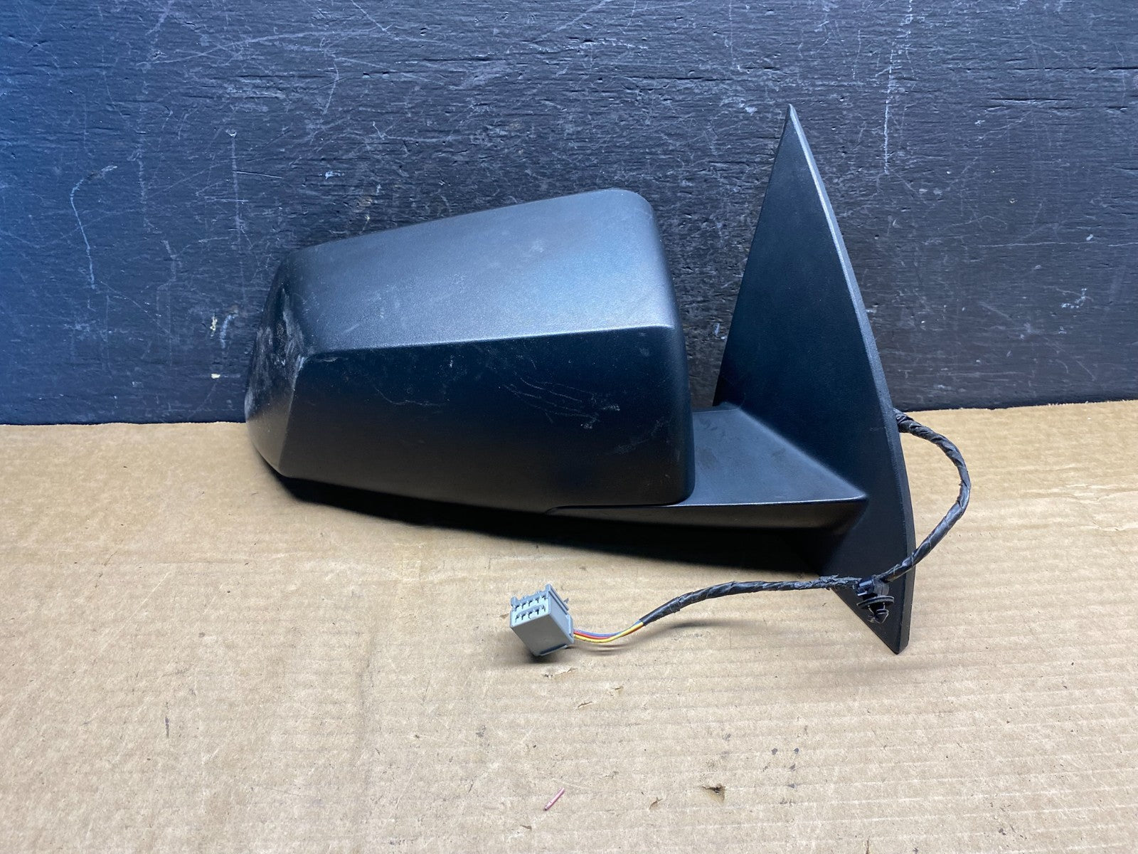2009 to 2017 GMC Acadia Right Passenger Door Mirror AD9733 DW0