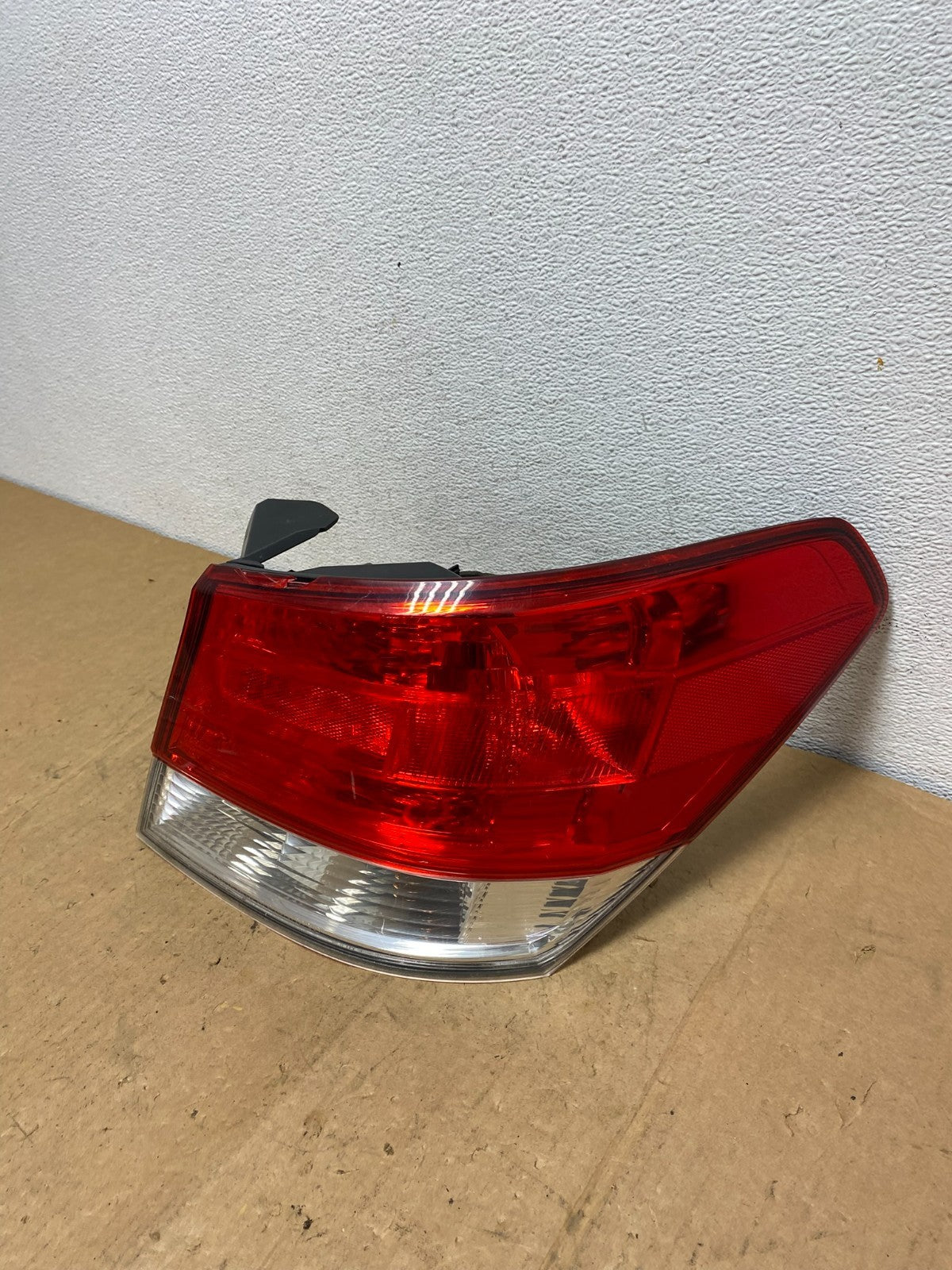 2010 to 2014 Subaru Legacy Right Passenger Rh Side Tail Light AD1214 DW1