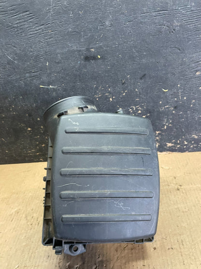 2011 - 2021 Dodge Durango 3.6L Air Filter Cleaner Box OEM aa2412 DG4