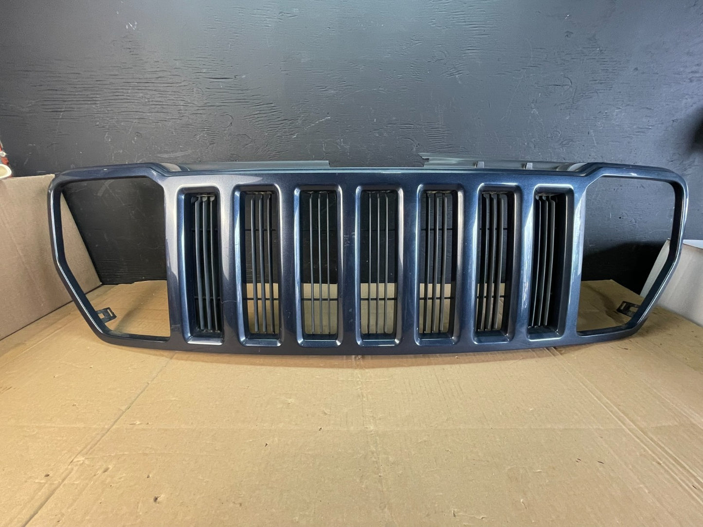2008 2009 2010 2011 2012 Jeep Liberty Front Upper Grill Grille AC5321 DG0