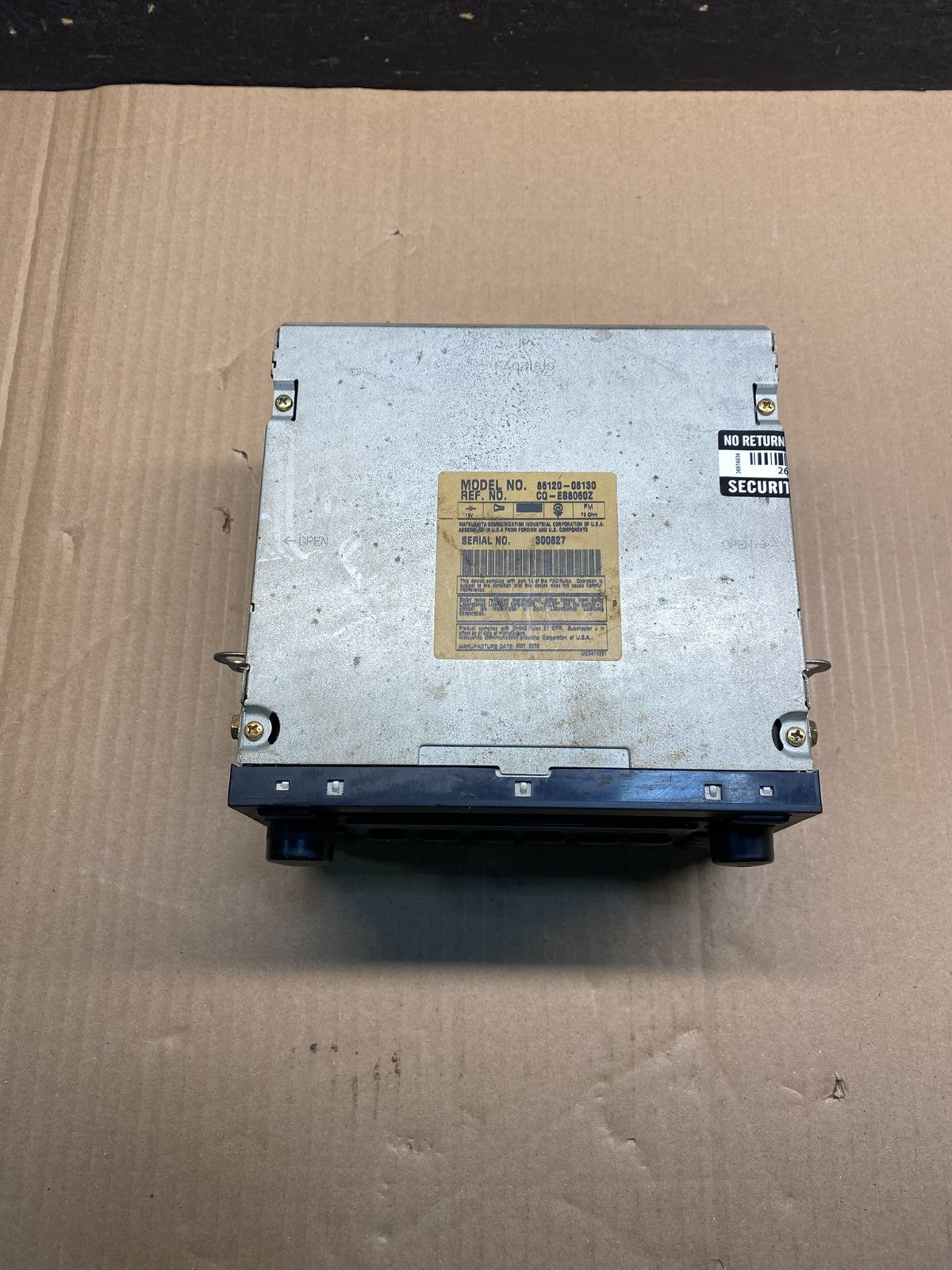 1999 to 2003 Toyota Tundra Sequoia AM/FM Radio Cassete Player AI7235 DG3