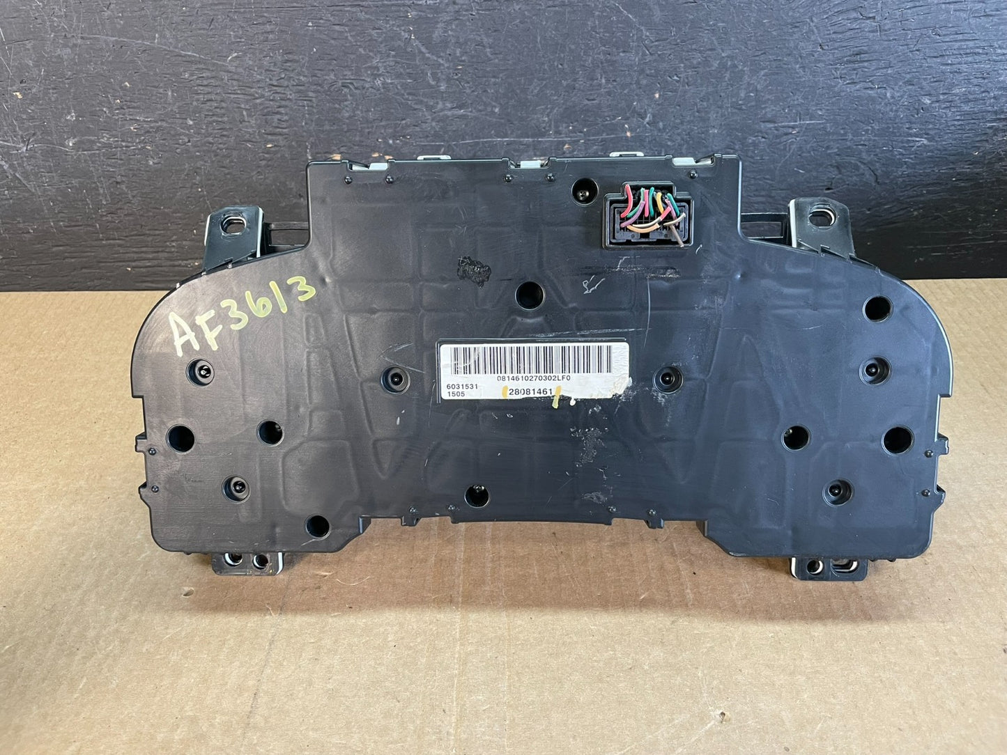 2007 to 2013 Chevrolet Silverado Suburban Cluster Gauge Speedometer AF3613 DG7