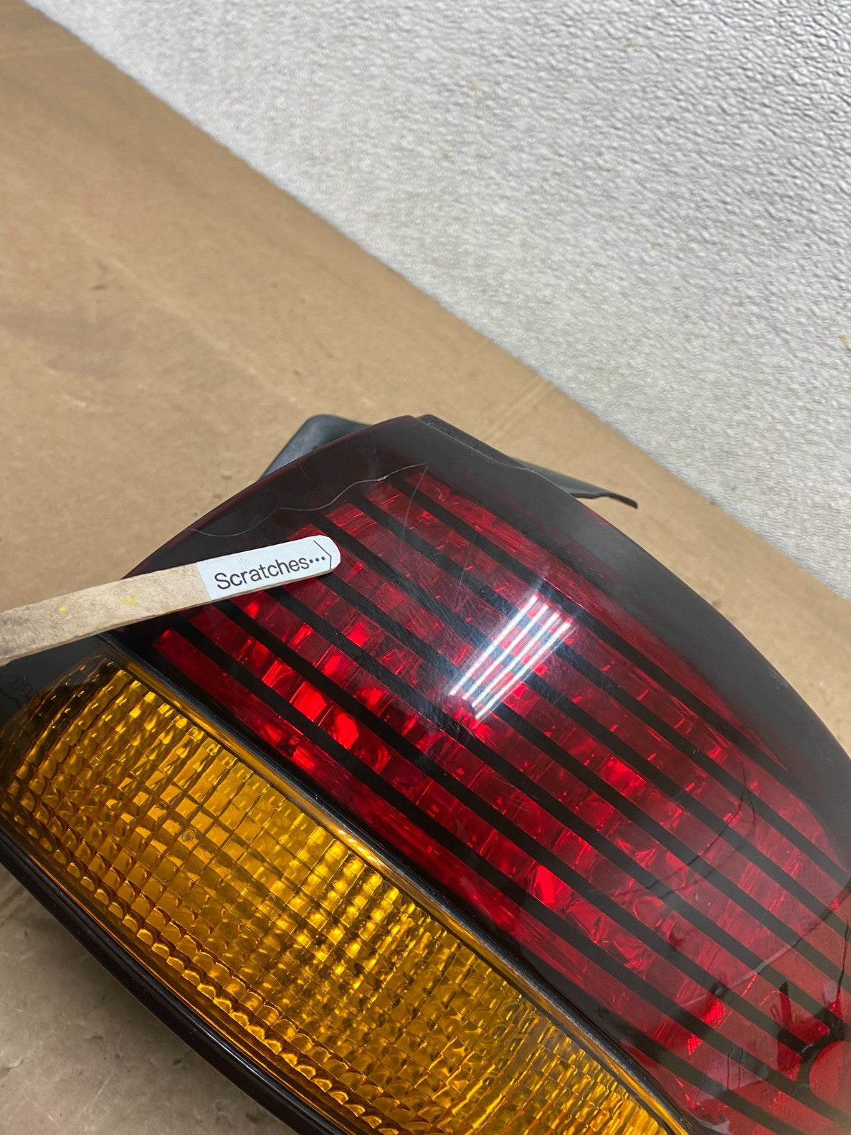 1996 to 1999 Pontiac Bonneville Right Passenger RH Side Tail Light OEM Y6089 DW3
