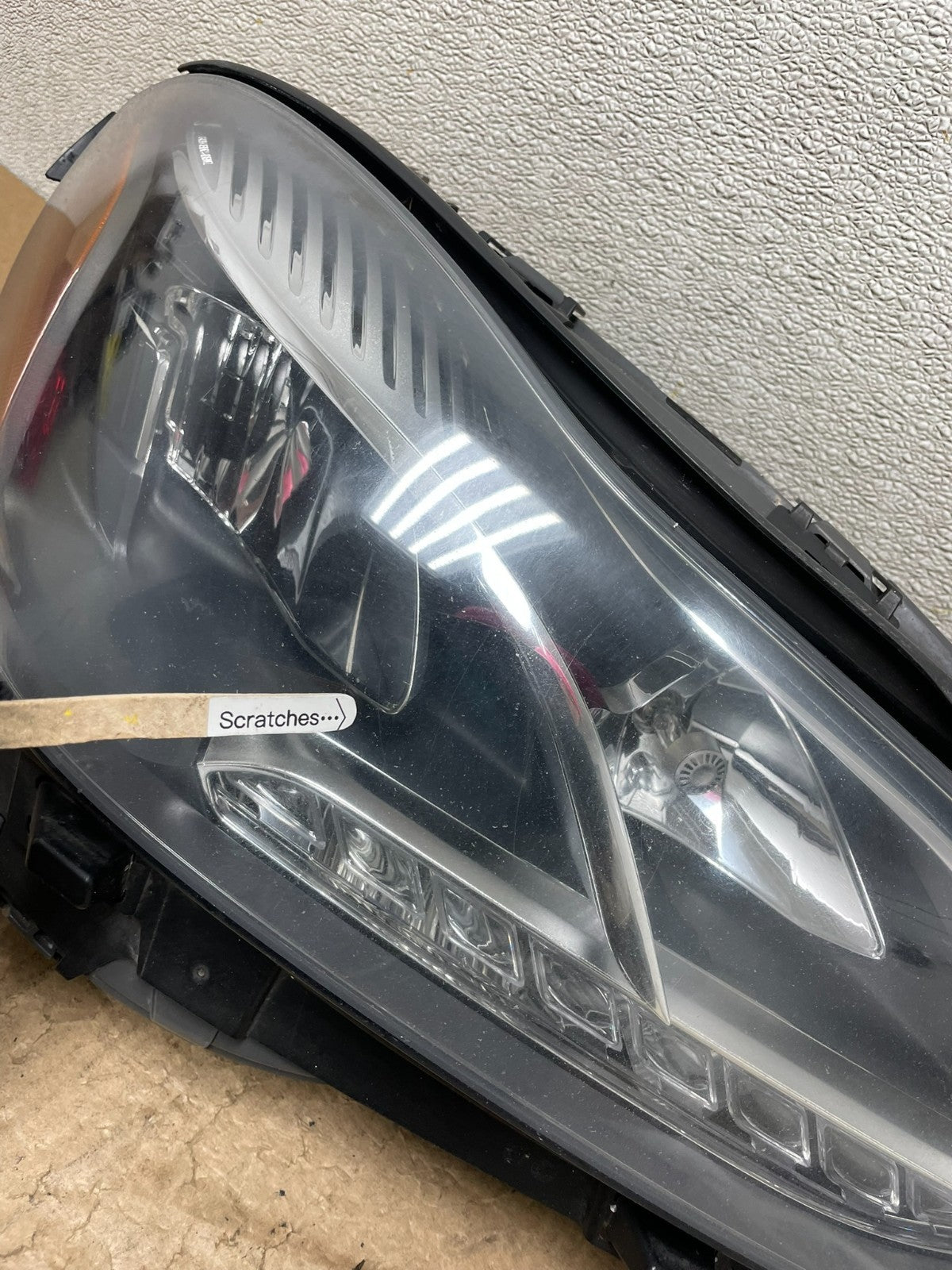 2014 2015 2016 Mercedes W212 E E300 E400 Right Passenger LED Headlight Y8910 DW3