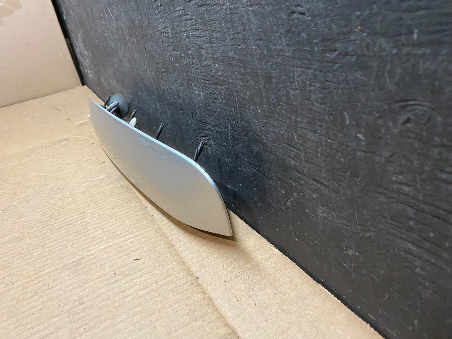 2008-2012 Buick Enclave Trunk Lid Finish Garnish Panel Moulding Camera Z8377 DG1