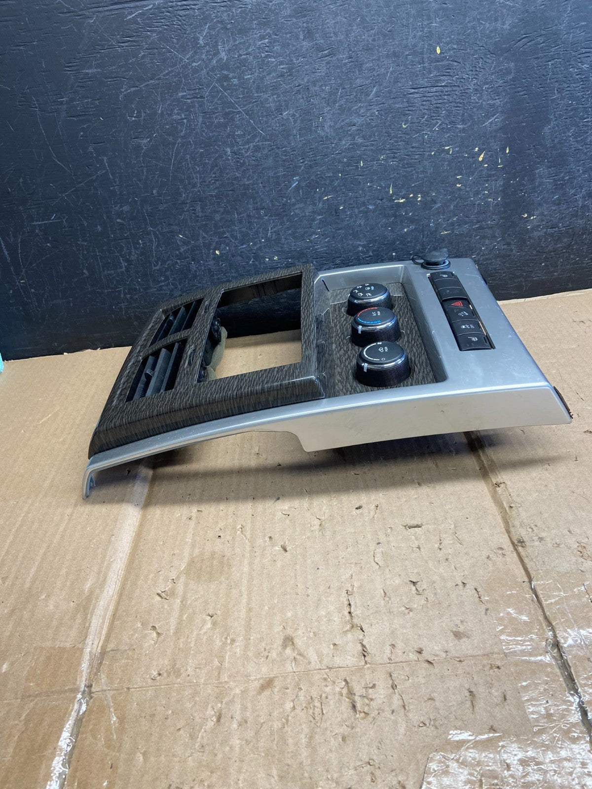 2008 to 2012 Jeep Liberty Dash Climate Temperature Control Radio Bezel AI2748 DG1