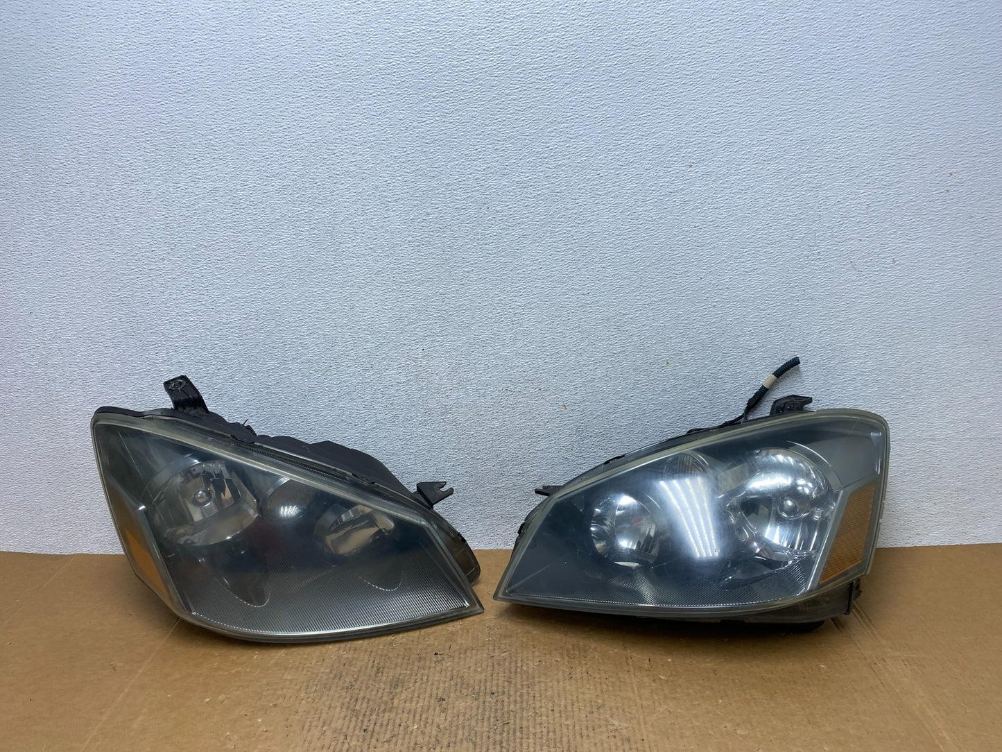2005 to 2006 Nissan Altima Left+Right Set Halogen Headlights AE1362 DW0
