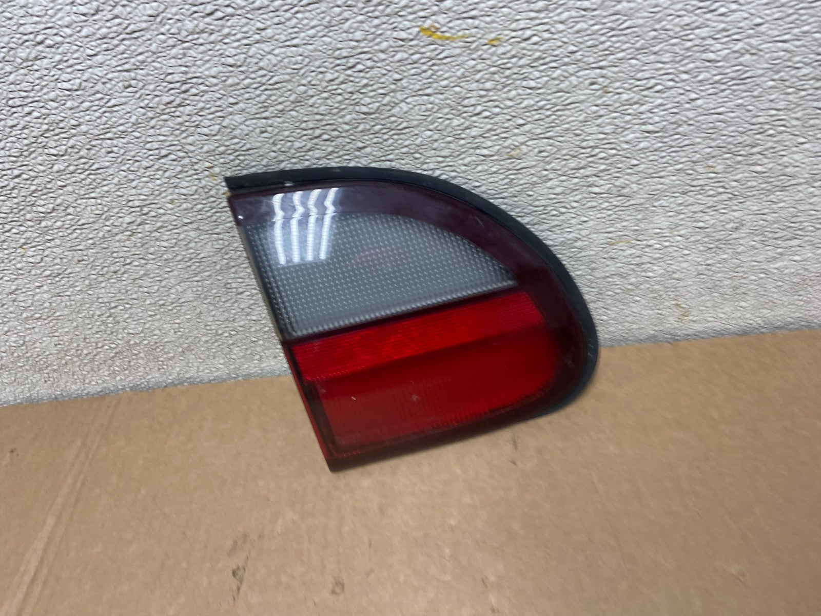 1997 to 2003 Chevrolet Malibu Left Driver Lh Side Inner Tail Light OEM Y8508 DW0
