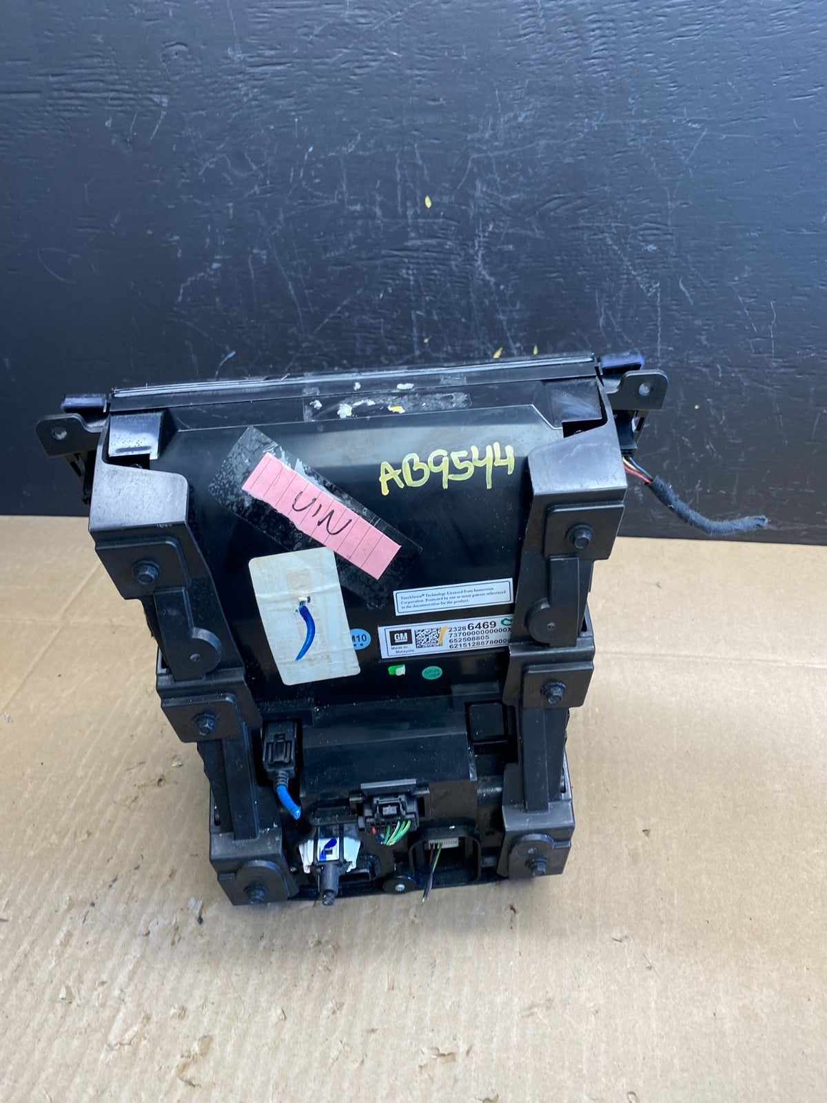 2015-2019 Cadillac CTS XTS Heater Radio Climate Control Panel Bezel OE AB9544 DG4