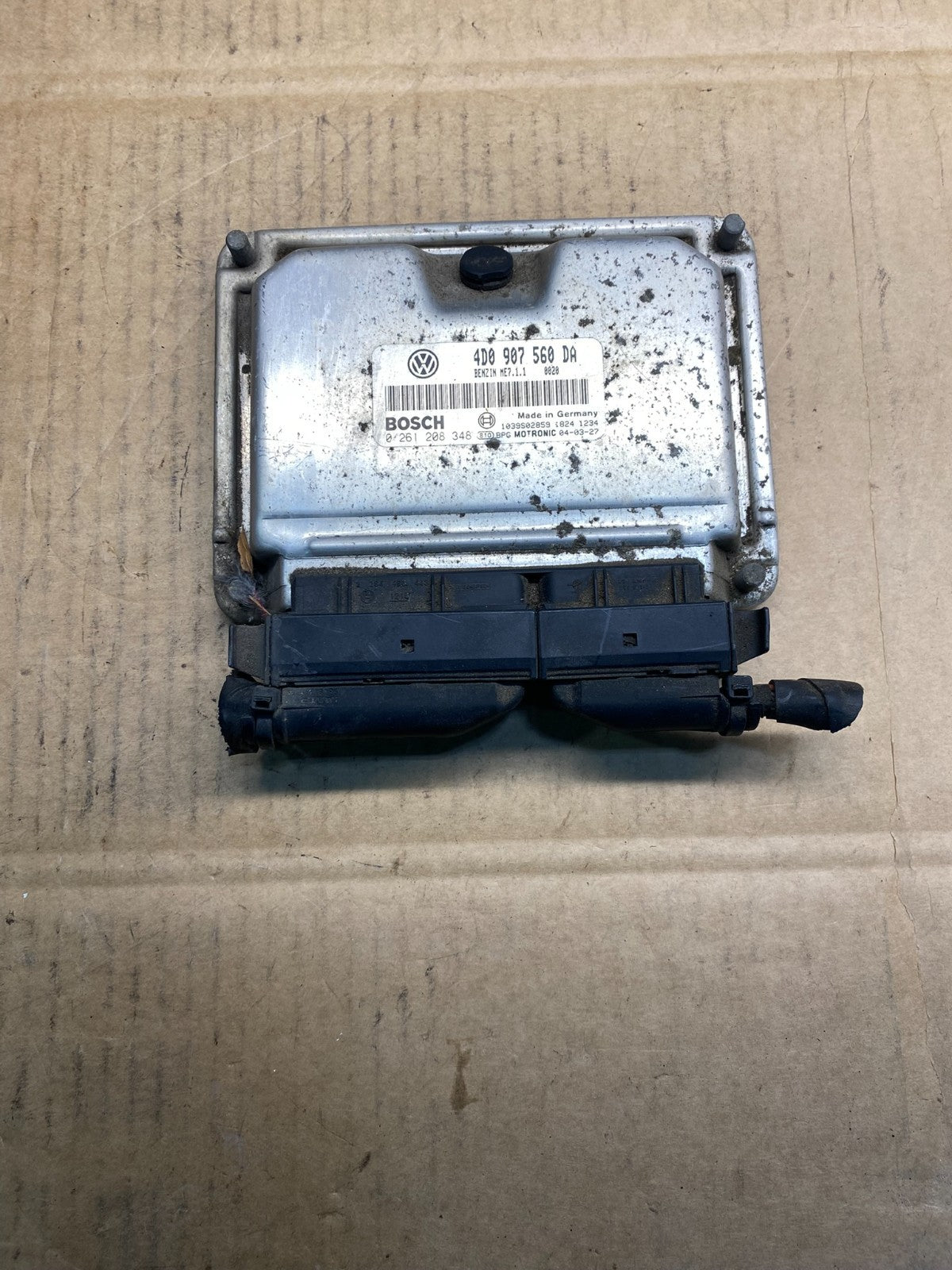 2004 Volkswagen Touareg 4.2L ECM Engine Control Unit ECU OEM AB3978 DG0
