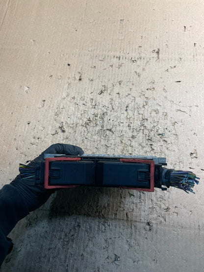 2010 to 2015  Jaguar XF Computer Brain Engine Control ECU ECM Module U1598  DG1