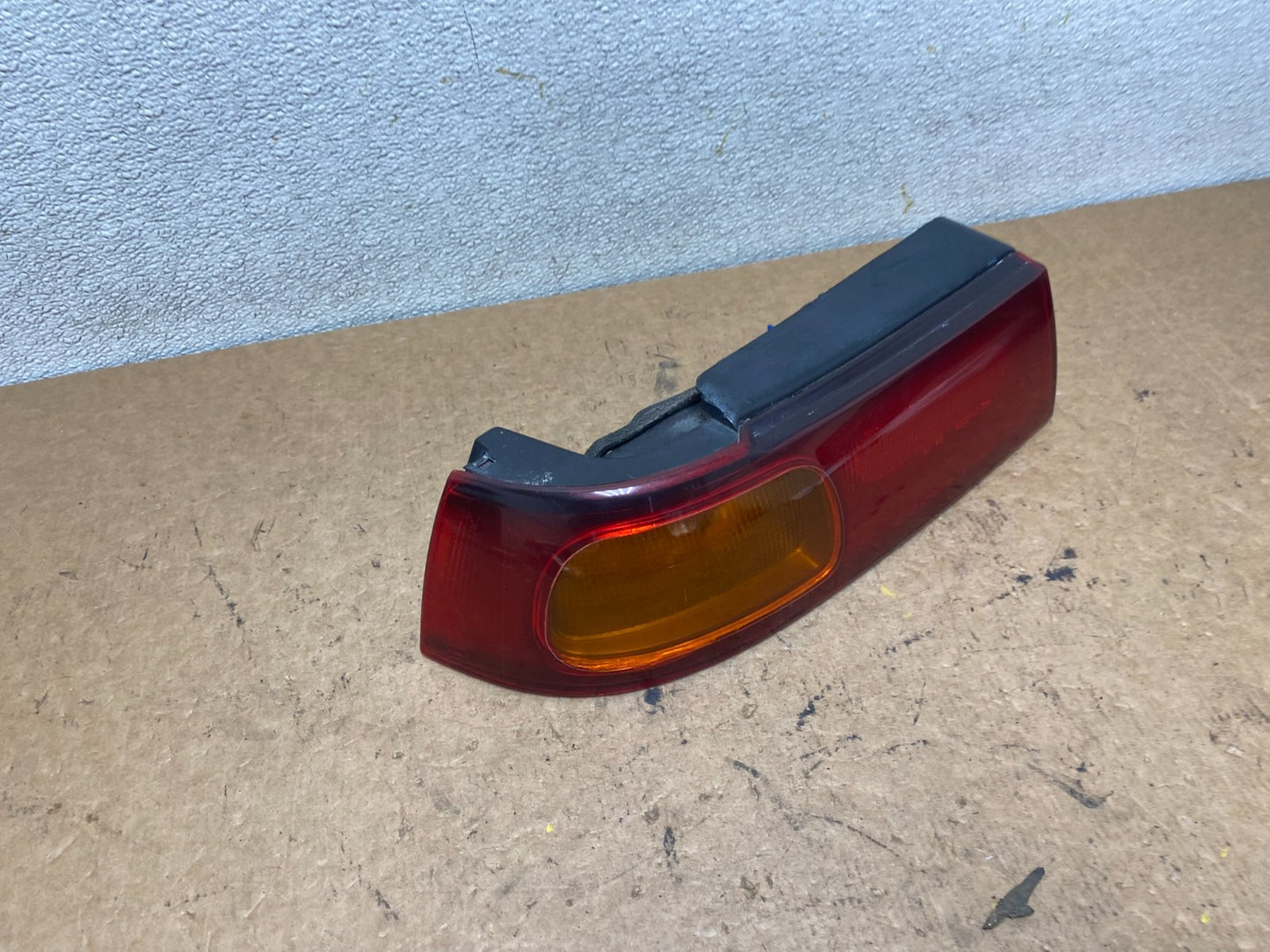 1992 to 1997 Subaru SVX Left Driver LH Side Tail Light S7620 DW2