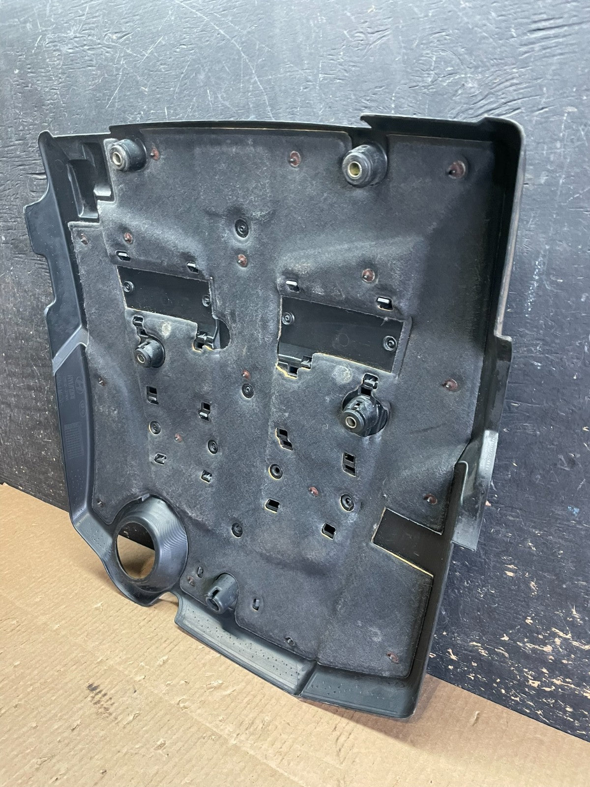 2003 to 2008 Hyundai Tiburon V6 OEM Engine Motor Cover Oem AA6129 DG8