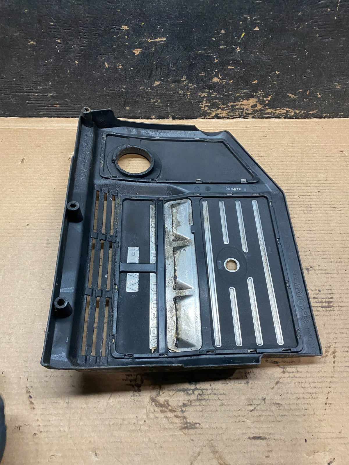 1999 - 2003 Lexus RX300 Factory OEM Engine Motor Cover Trim Panel v9361 DG7