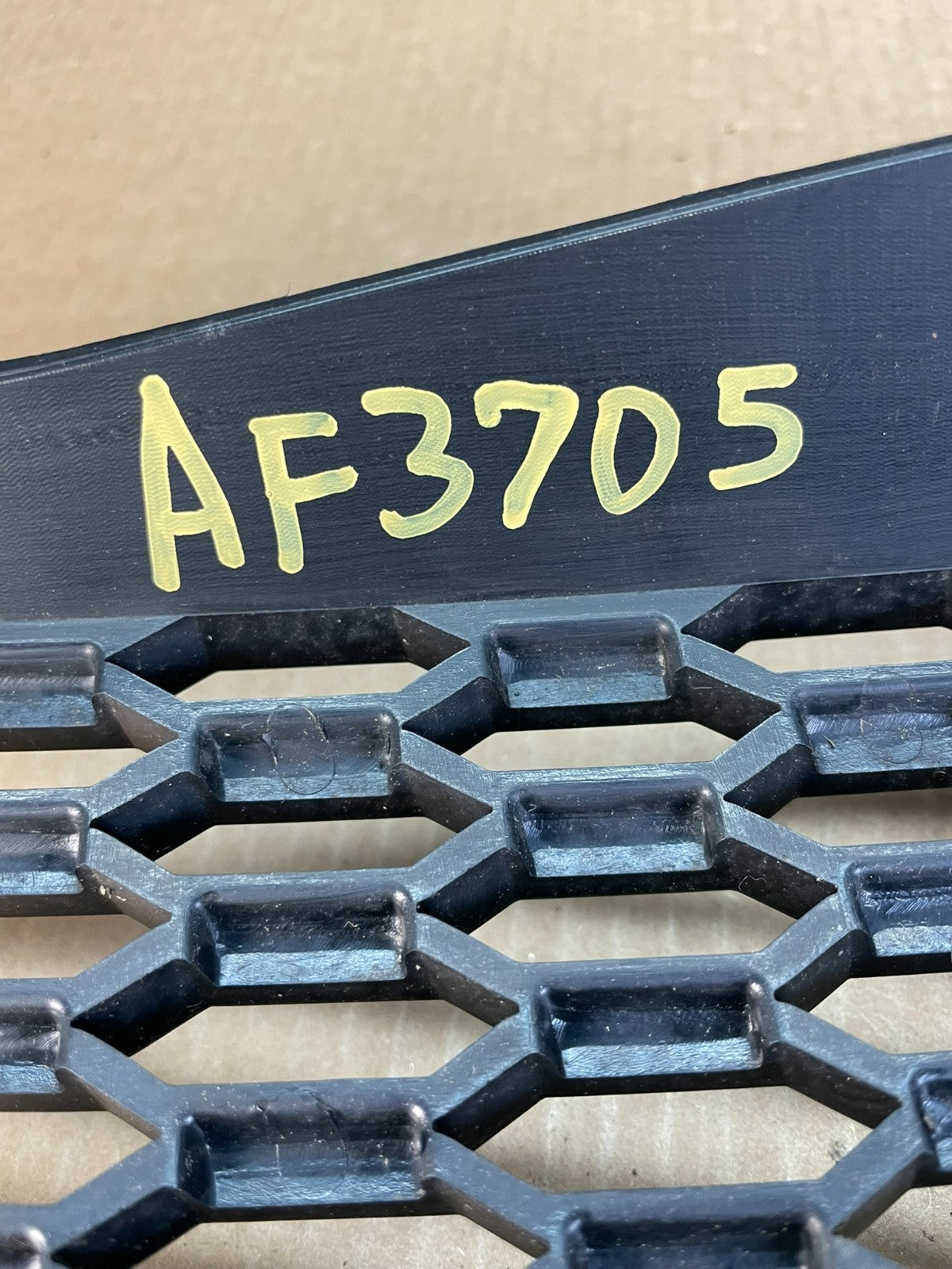2011 to 2020 Dodge Grand Caravan Front Upper Grill Grille AF3705 DG5