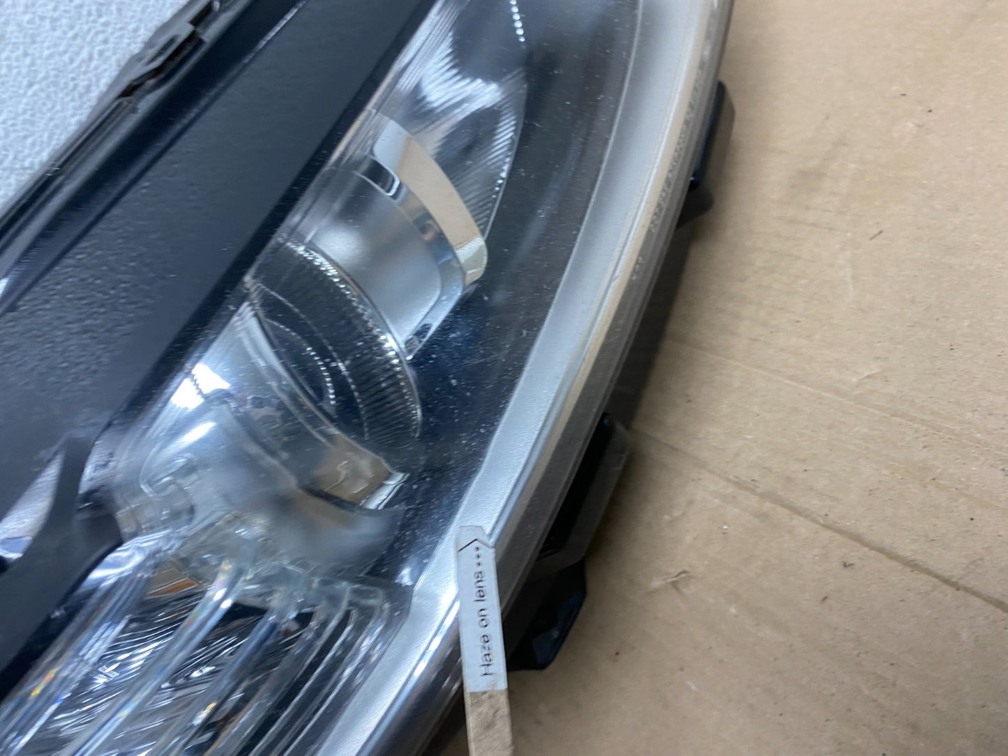 2013 to 2016 Ford Fusion Right Passenger Rh Side Headlight AE9085 DW3