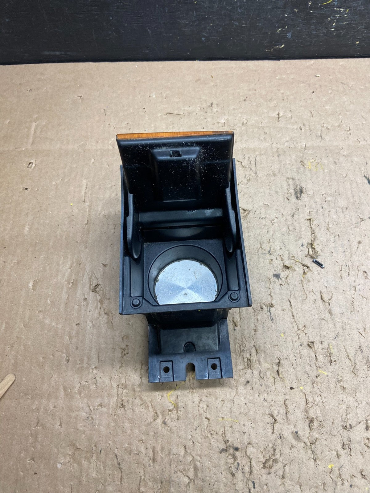 2009 - 2011 Jaguar XF Center Console Front Cup Holder Storage Box T6122 DG1
