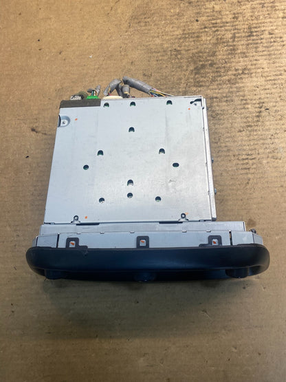 2005 to 2010 Honda Odyssey Am Fm Cd Player Radio Receiver AA1817 DG4