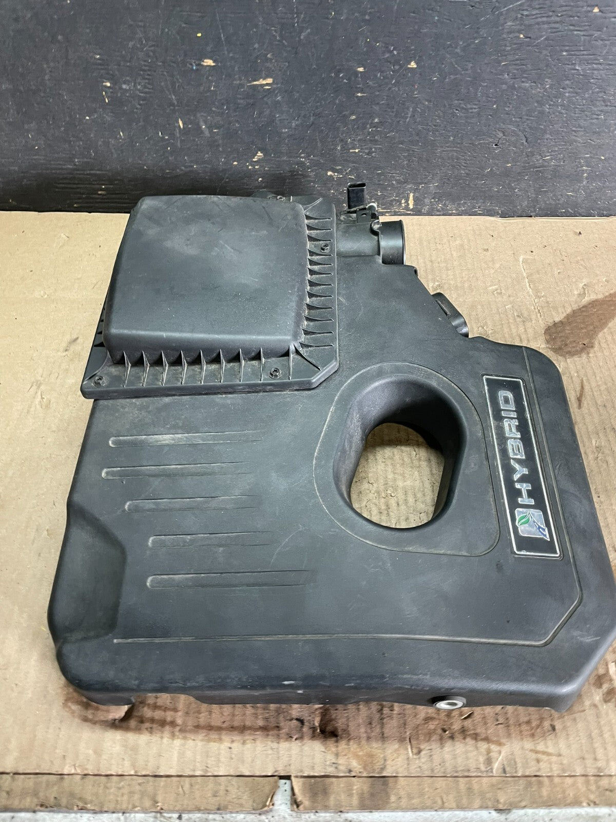 2013 to 2020 Ford Fusion Engine Motor Cover Shield Black M8976 DG3