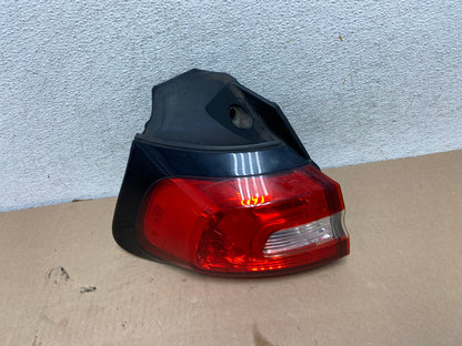 2014 to 2018 Jeep Cherokee Left Driver LH Side Tail Light AG6668 LK0