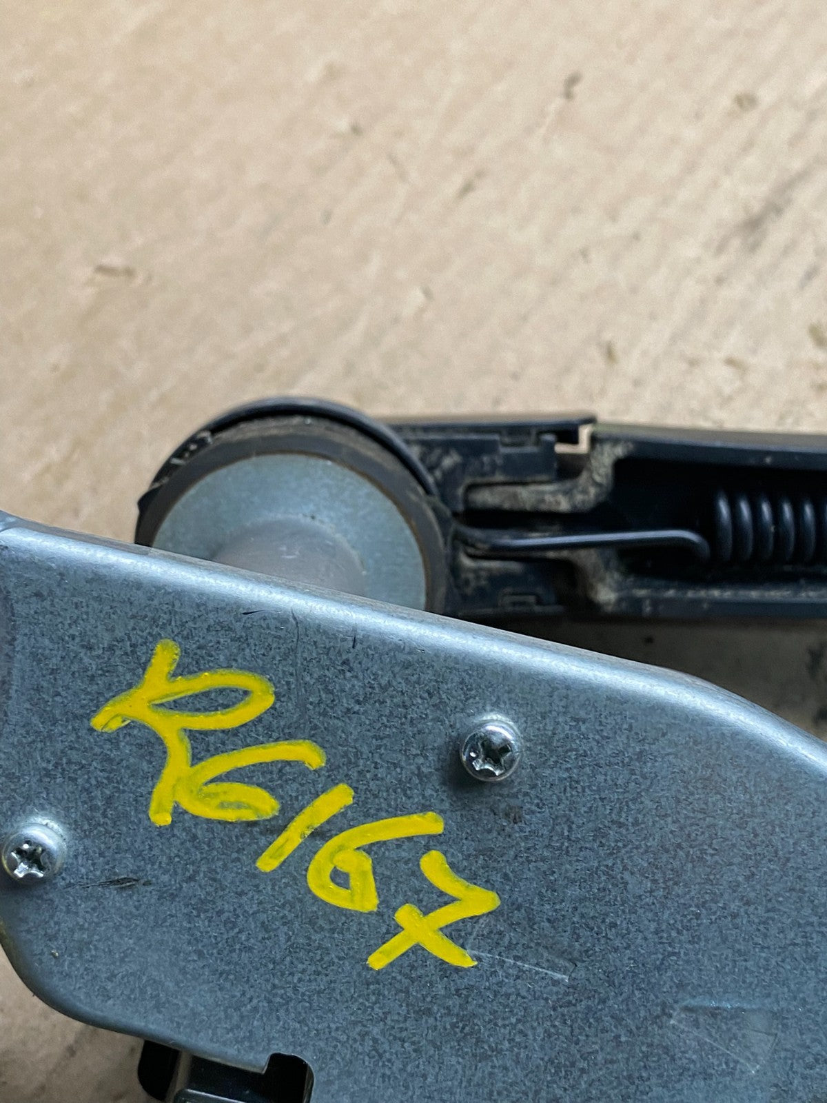 2010 to 2011 Honda Insight Rear Windshield Washer Wiper Motor R6167 DG6