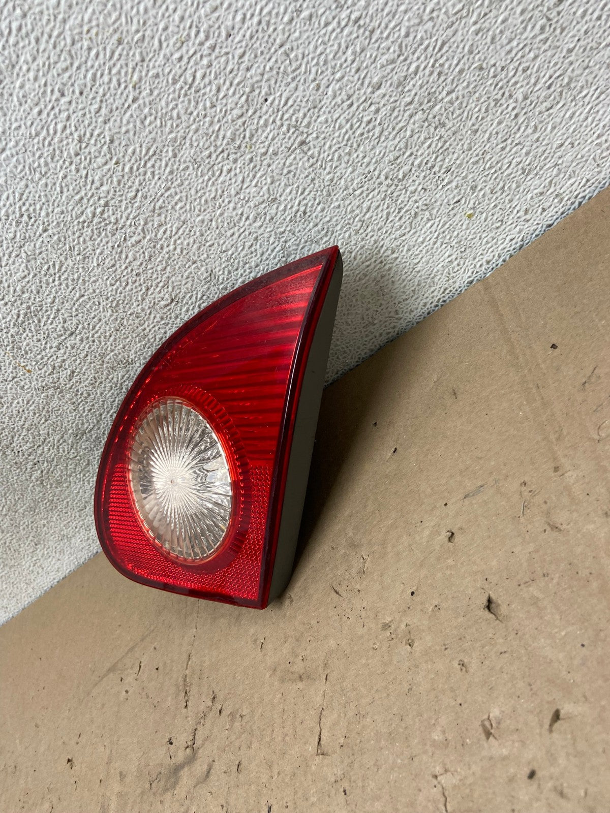 2003-2008 Toyota Corolla Inner Passenger Right RH Side Tail Light AG5468 LK1