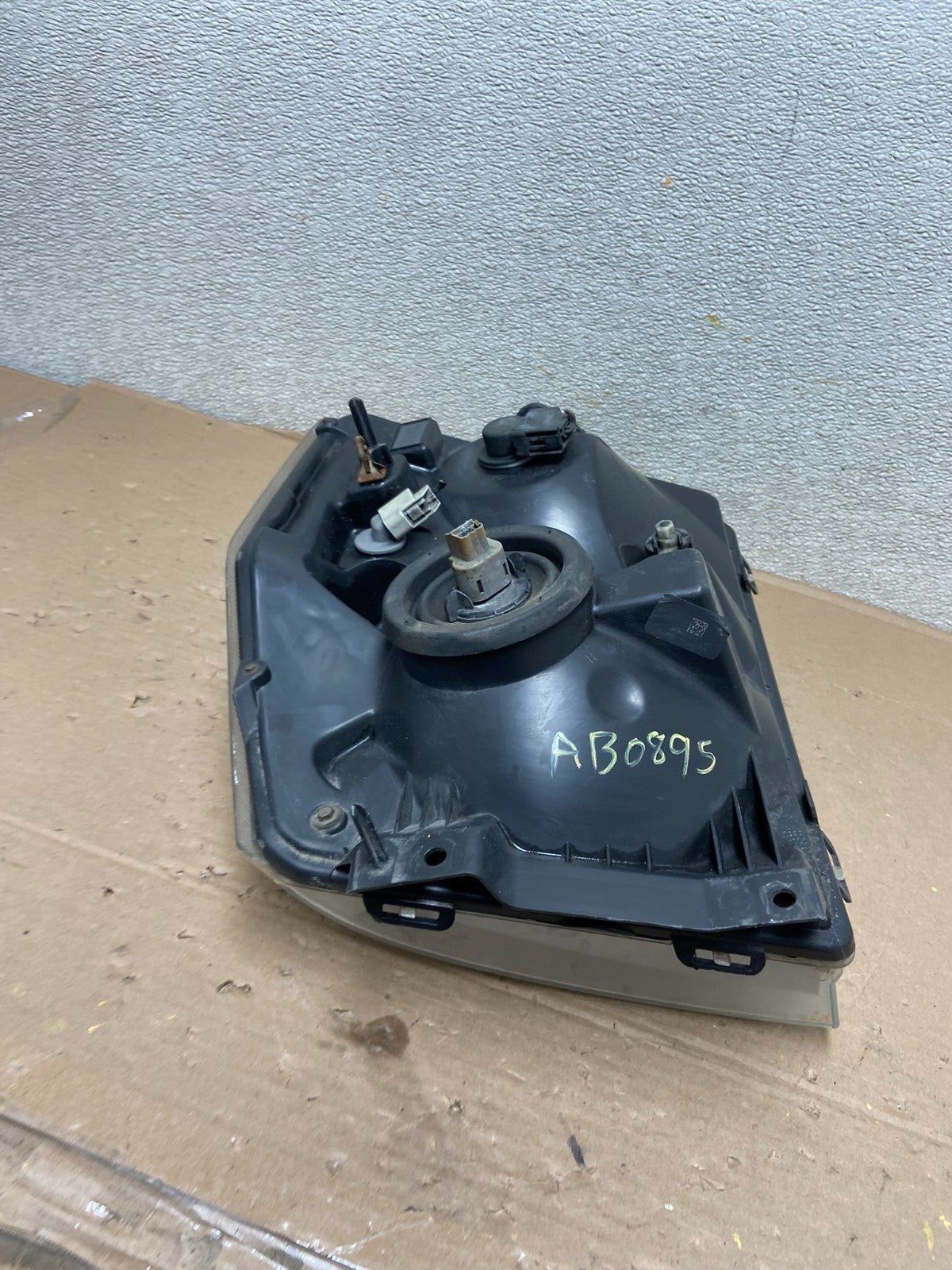 2008-2014 Ford Econoline E150 E250 E350 Left Driver LH Headlight OEM AB0895 DW6