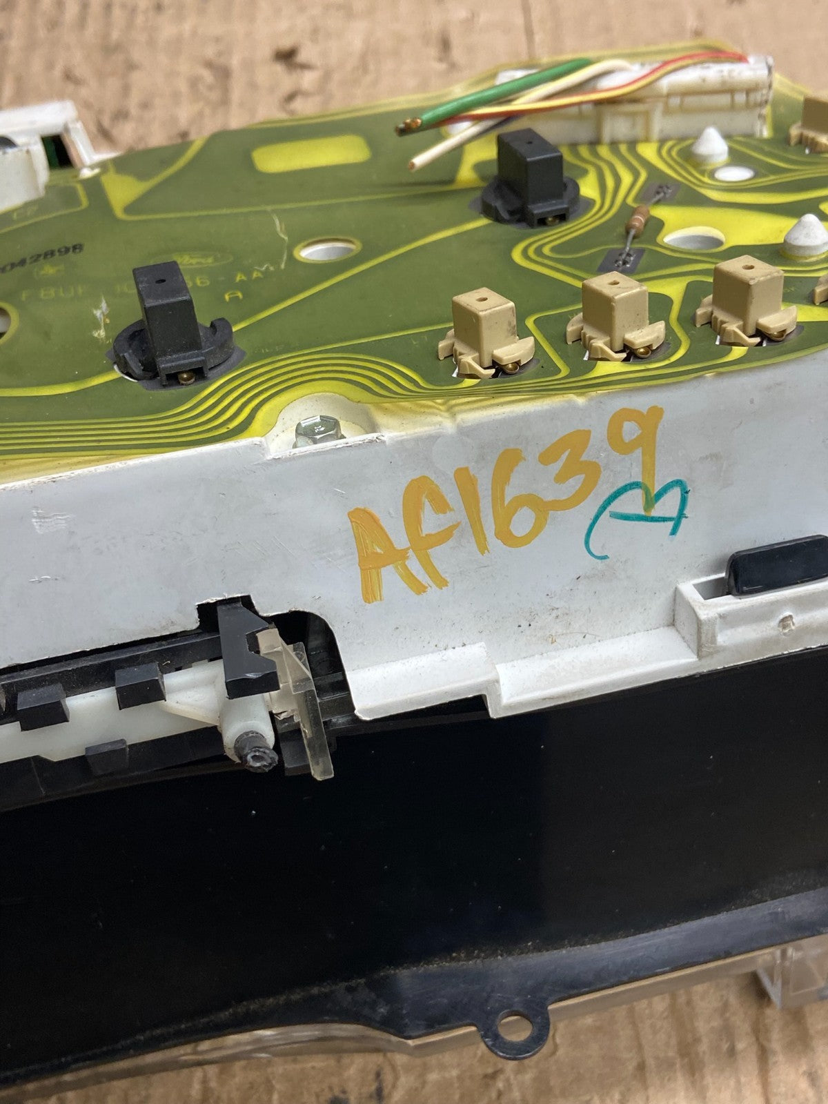 1997 to 2003 Ford E350 VAN Gauge Speedometer Cluster AF1639 DG8