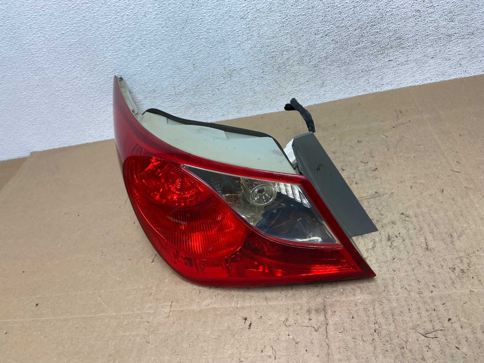 2011 2012 2013 Hyundai Sonata Left Driver LH Side Tail Light AE6565 LK1