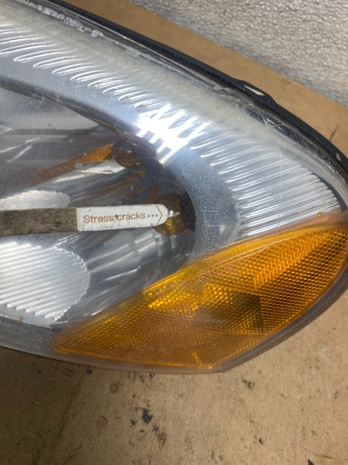 2001 to 2002 Chrysler Sebring Left Driver LH Side Headlight Oem X6970 GD5