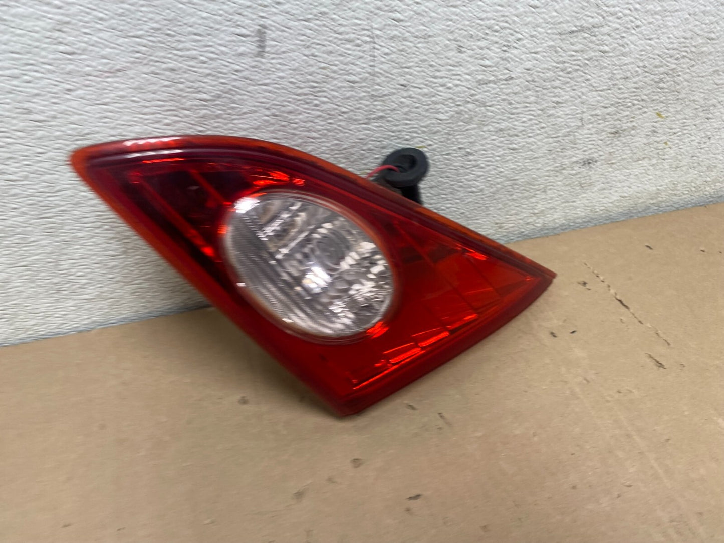 2009 2010 Nissan Murano Right Passenger Rh Side Inner Tail Light Oem J1499 DW2