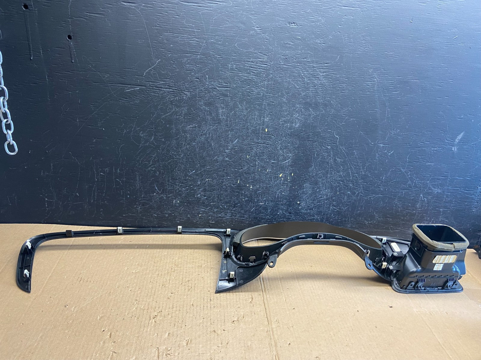 2015-2017 Chrysler 200 Speedometer Cluster Dash Bezel Trim W/ Vent ae3895 DG4