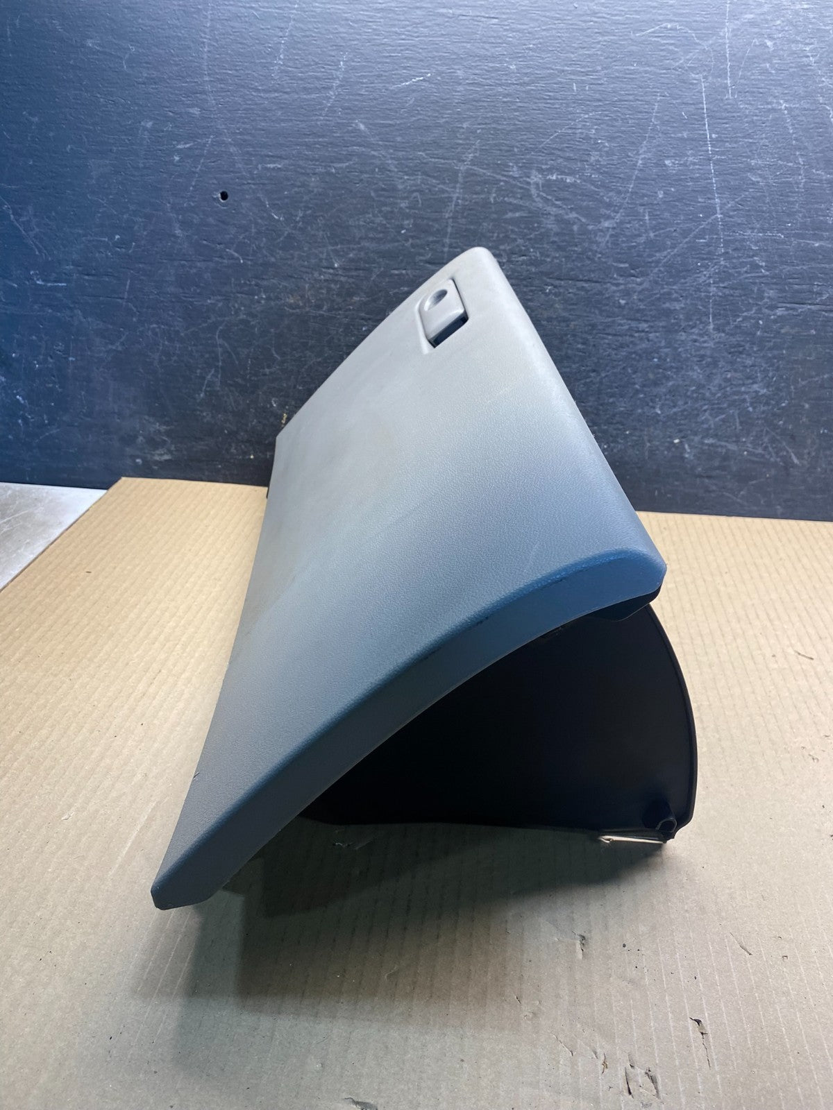2011 - 2016 Honda Odyssey Glove Box Compartment AH7430 DG2