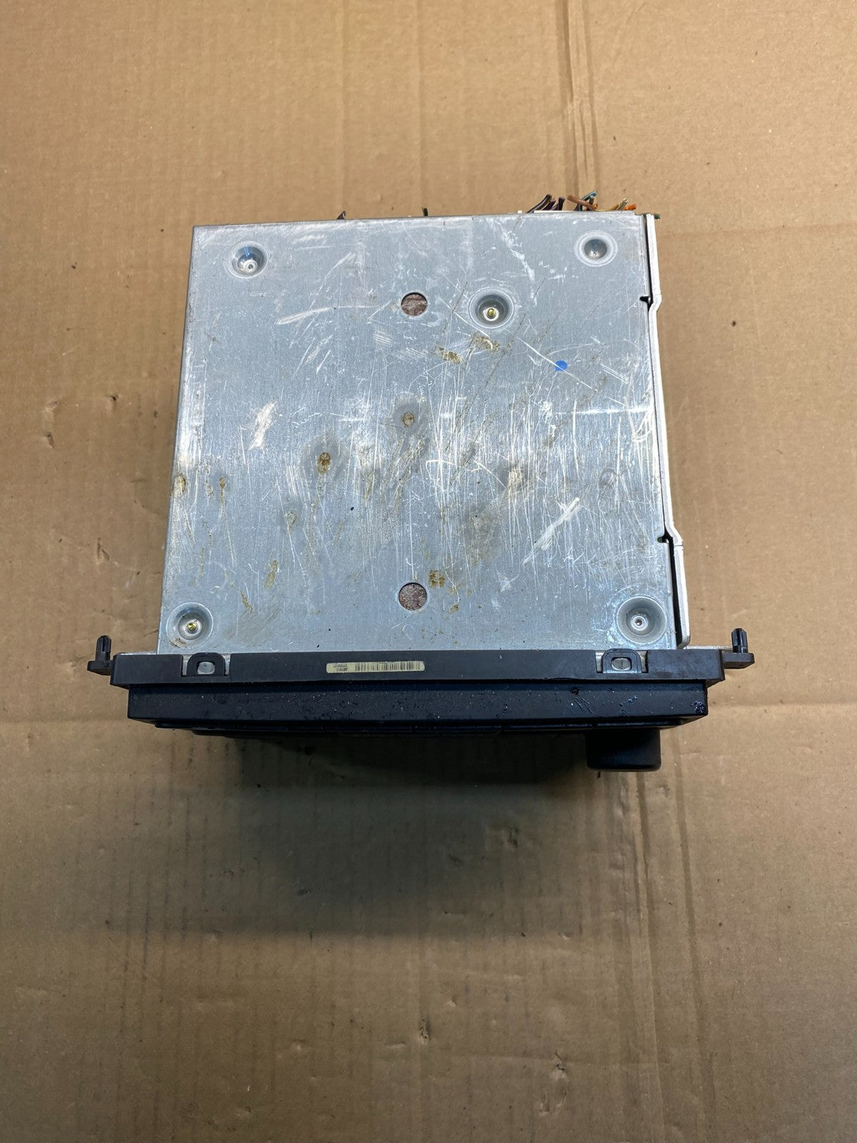 2005 to 2007 Ford Five Hundred Montego Radio CD Player AA7306 DG4