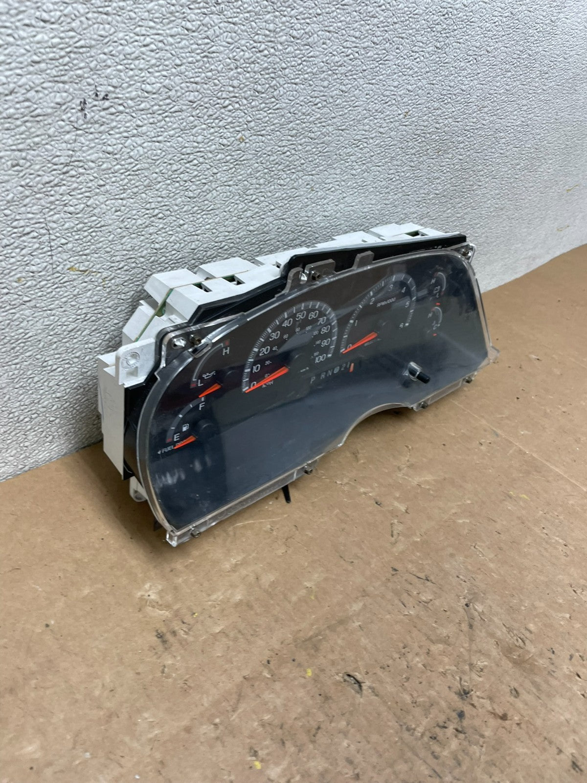 2000 2001 2002 Ford Expedition Speedometer Instrument Gauge Cluster v5078 DG2