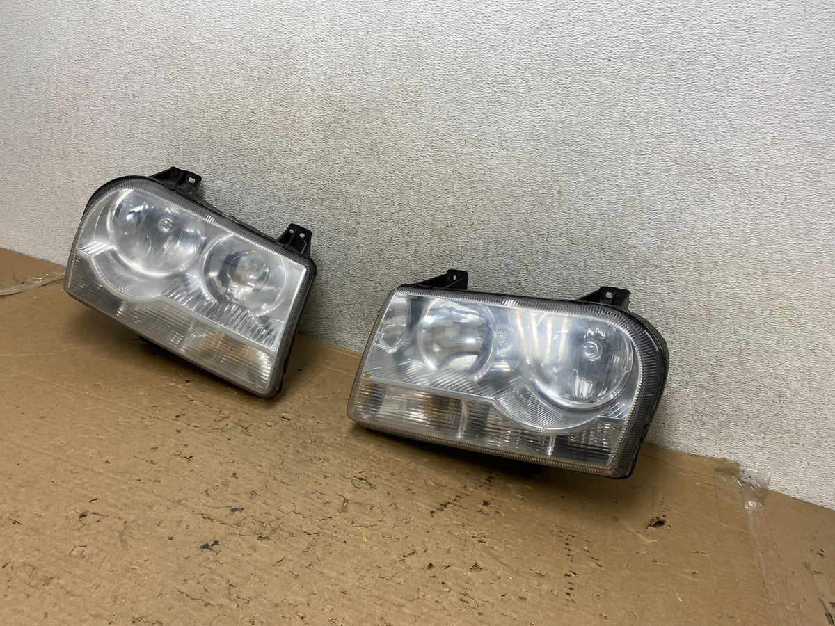 2005 2006 2007 Chrysler 300 Left+Right Halogen Headlights AH9283 DW2