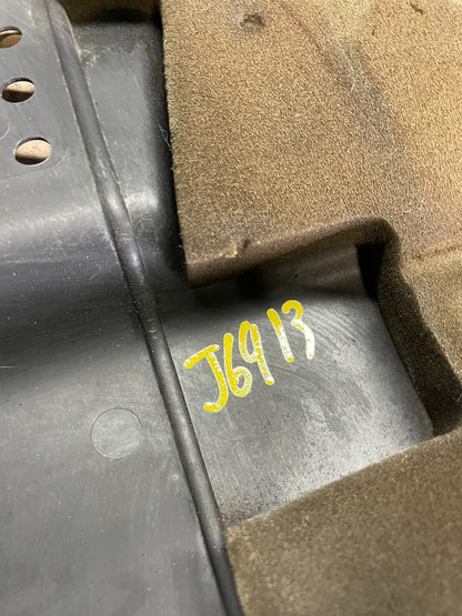2004 2005 2006 Chrysler Pacifica 3.5L Engine Cover Motor J6913 DG9
