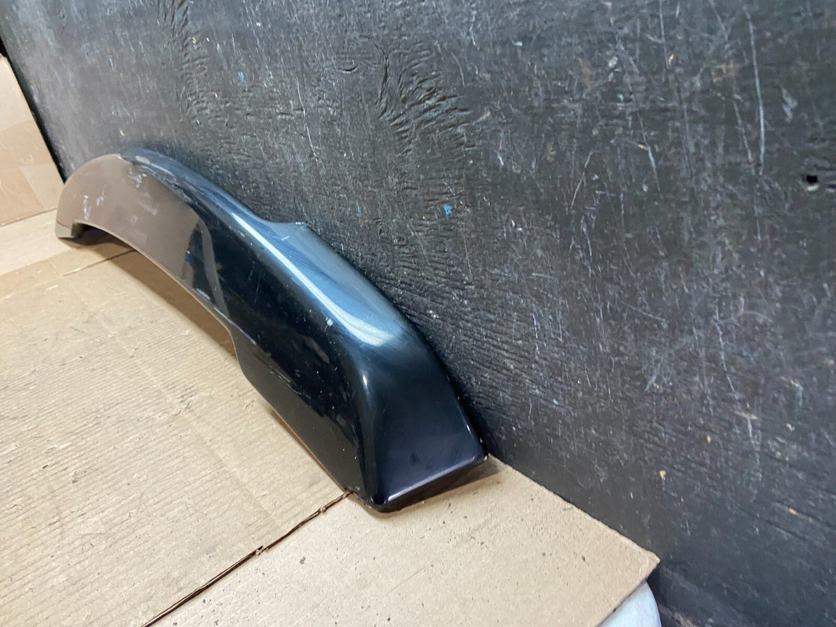 2008 to 2014 Land Rover LR2 Rear Trunk Tail Light Lift Gate Spoiler I7323 DG1