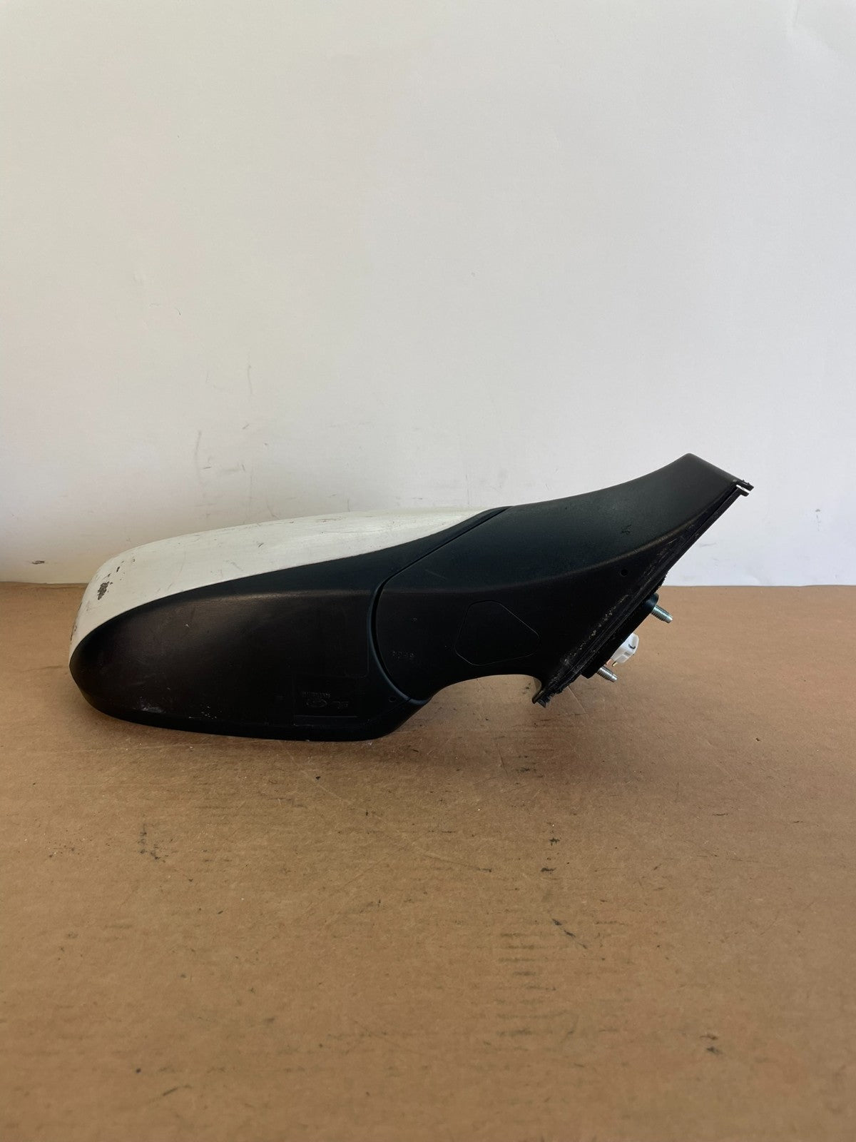 2013 to 2016 Hyundai Elantra Right Passenger RH View Door Mirror AG0678 DW3